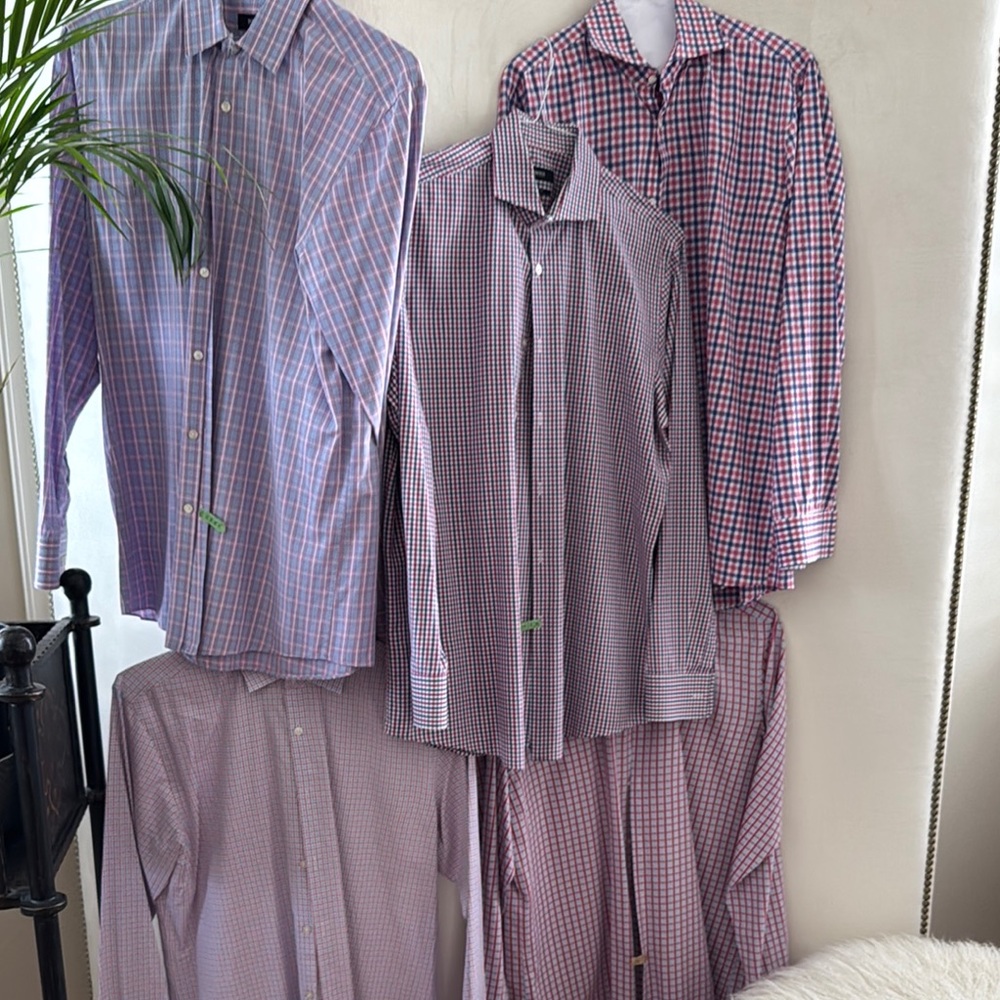 A bundle of Boss Purple and Red Dress Shirts Lightweight Cotton
Great deal